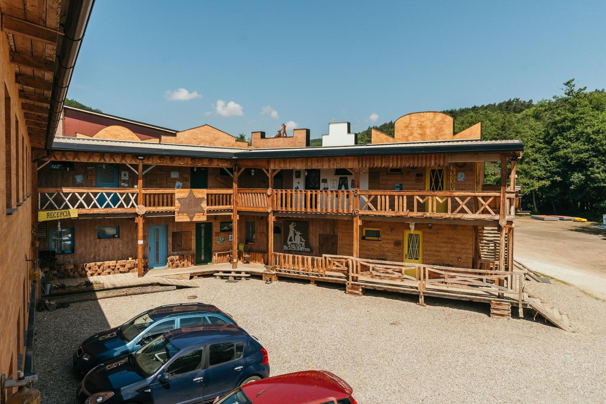 Ranch 13 - Western A Kone Nemšová Dış mekan fotoğraf